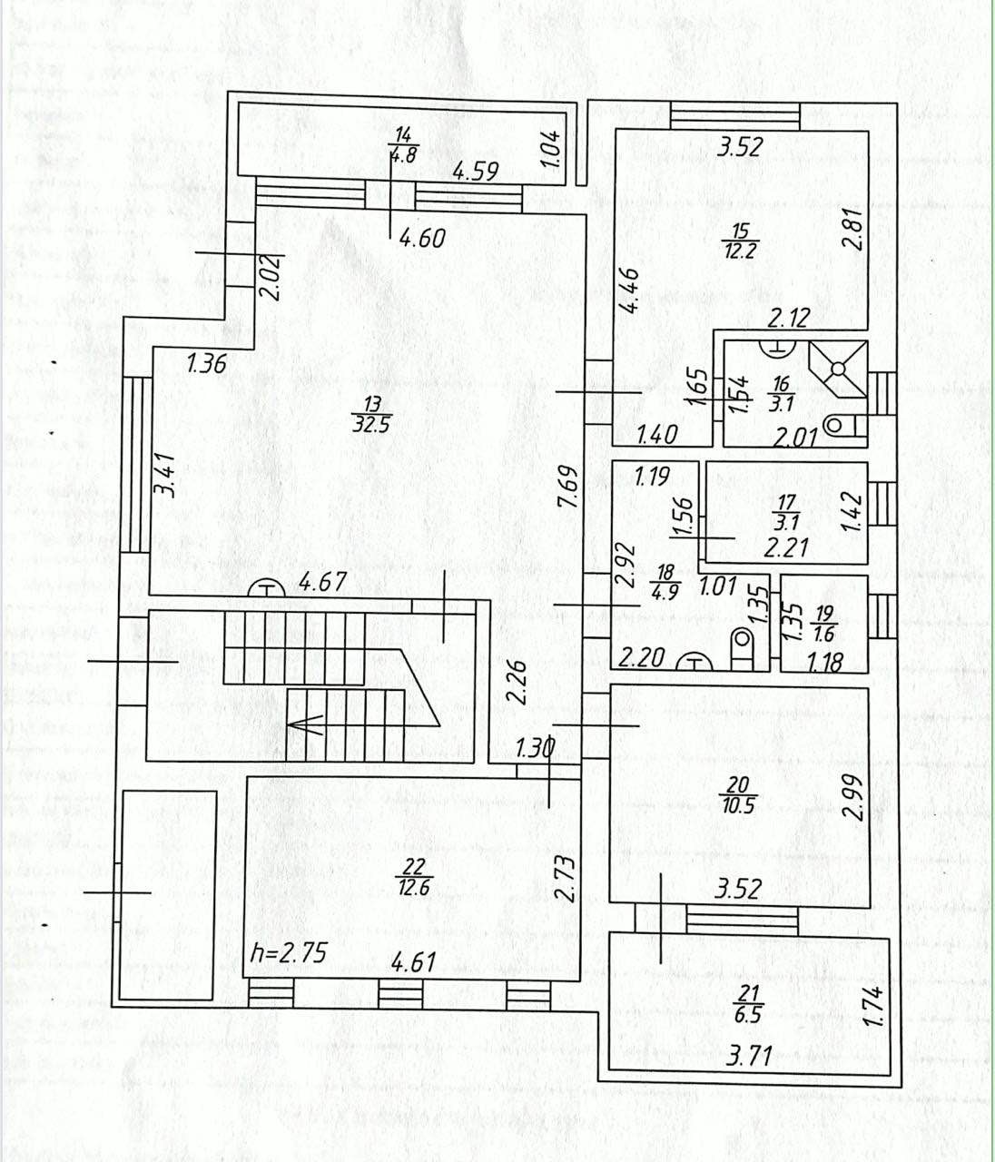Планировка: 4+ комнаты · 92 м²